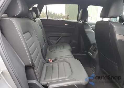 2020 Volkswagen Atlas Cross Sport Sel Premium R-Line z USA, uszkodzony, nr VIN 1V2TE2CA3LC212438